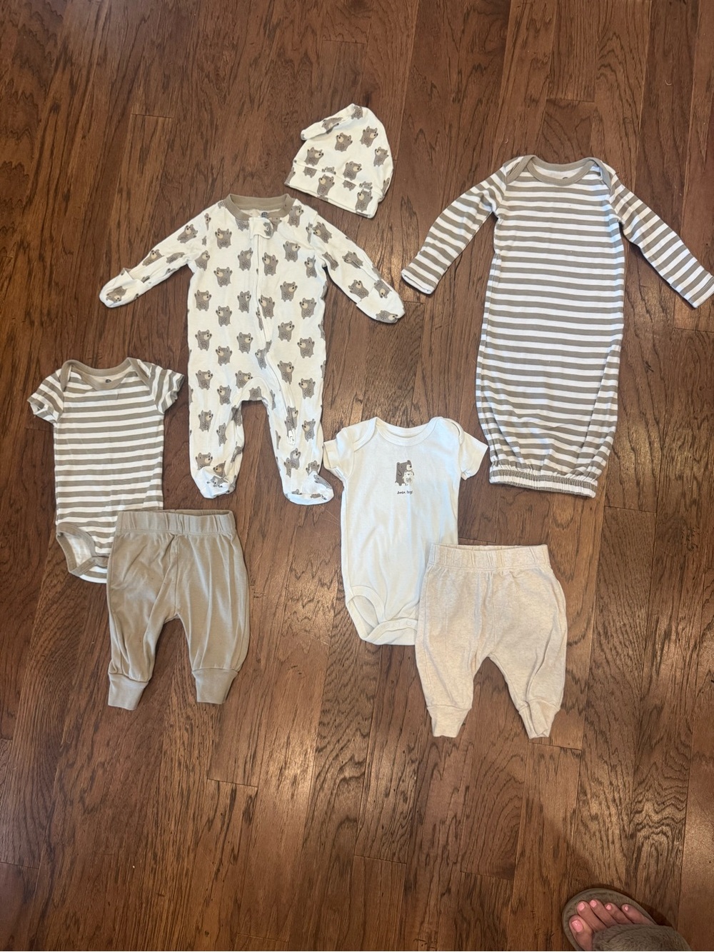 Neutral Gray & Cream Baby Pajama Set with Bear and Stripe Prints